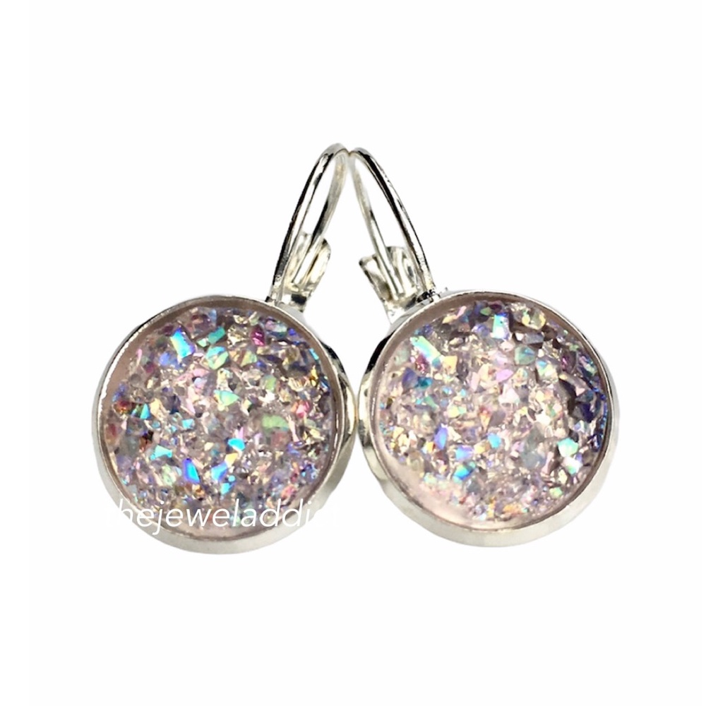 3/$20🎀very light pink crystal faux druzy earrings